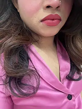 Snapshot of riya_sharma11 chatting on 8, 3, 2026 riya sharma11 online show from 8, 3, 2026