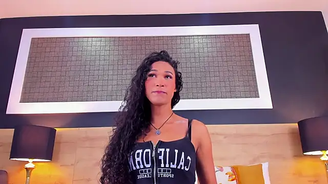 Chloee  Adams online show from 23, 4, 2026