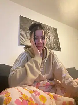 zoeelovee online show from 22, 2, 2026