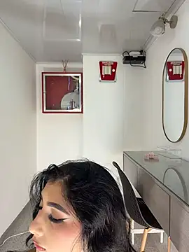 BadLilAngelXXX online show from 9, 7, 2026