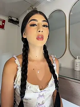 BadLilAngelXXX online show from 10, 7, 2026