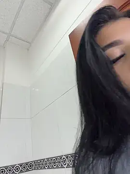 BadLilAngelXXX online show from 17, 7, 2026