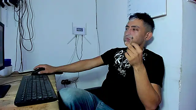 Snapshot of Party_Star1 chatting on 11, 7, 2026 Party Star1 online show from 11, 7, 2026
