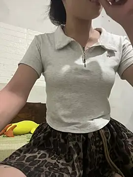 DoliceGirl2k online show from 3, 5, 2026