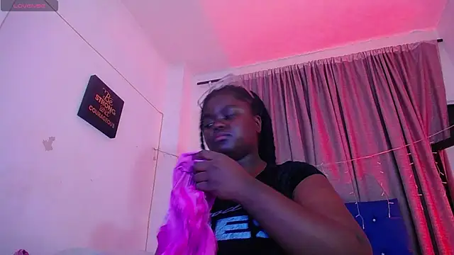 Snapshot of neighbor-ebony chatting on 24, 6, 2026 neighbor-ebony online show from 24, 6, 2026