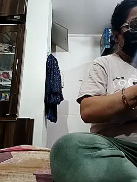 GangbangCouple online show from 21, 2, 2026