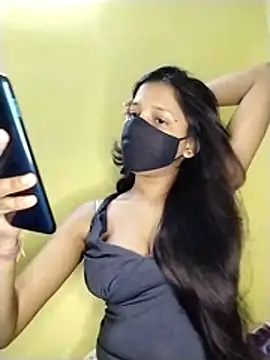 Naina-hott online show from 8, 5, 2026