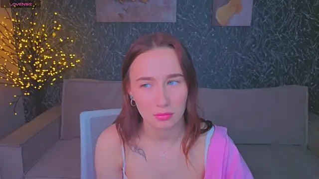  Kiki angel  online show from 3, 5, 2026