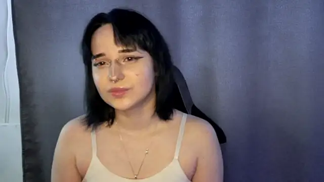 Snapshot of PureSofia chatting on 4, 3, 2026 PureSofia online show from 4, 3, 2026