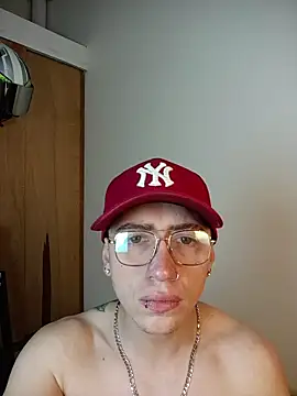 Emmanuel Lust online show from 5, 3, 2026