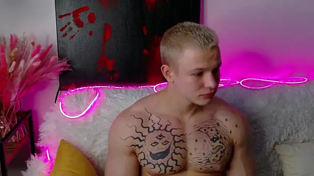 SterlingNoir online show from 9, 2, 2026