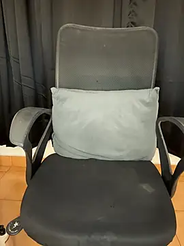 Snapshot of Shreenn chatting on 11, 3, 2026 Shreenn online show from 11, 3, 2026