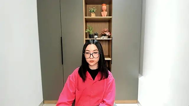 DulcieFocke online show from 7, 2, 2026