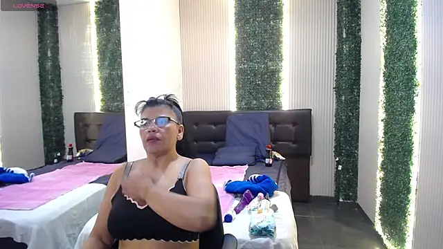jennifer 0717 online show from 3, 5, 2026