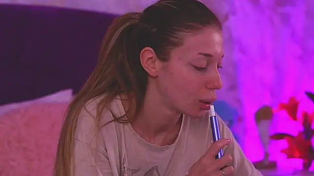 Snapshot of EllinaNuria chatting on 20, 3, 2026 EllinaNuria online show from 20, 3, 2026