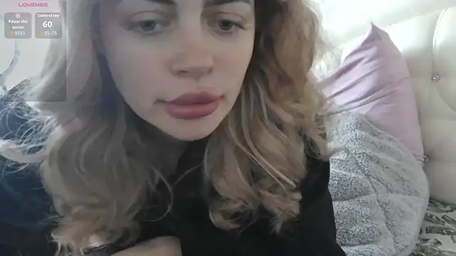 Snapshot of ShamlesssAdell chatting on 21, 3, 2026 ShamlesssAdell online show from 21, 3, 2026