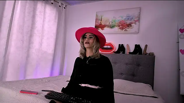 Sharlott 3 online show from 12, 2, 2026