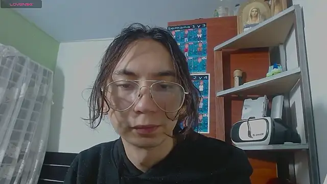 najimi uwu  online show from 11, 2, 2026