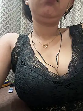 raavigirl online show from 26, 7, 2026