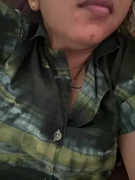 raavigirl online show from 2, 8, 2026