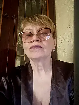 SophieBurns online show from 23, 6, 2026