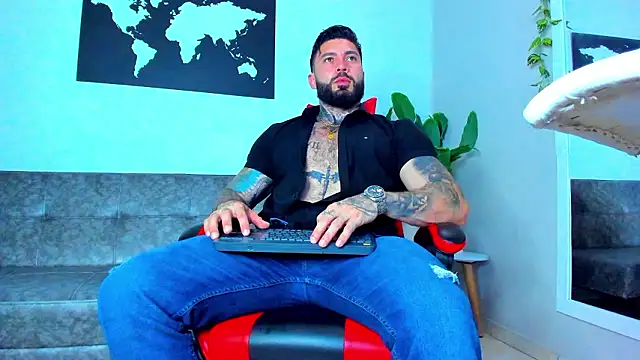 Snapshot of Alessrose chatting on 3, 3, 2026 Alessrose online show from 3, 3, 2026