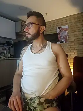 Snapshot of dave_wolf7 chatting on 13, 2, 2026 dave wolf7 online show from 13, 2, 2026