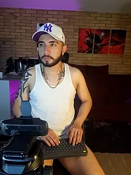 Snapshot of dave_wolf7 chatting on 18, 2, 2026 dave wolf7 online show from 18, 2, 2026