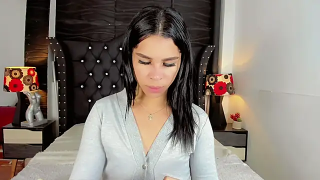 Makeyla Fox  online show from 18, 2, 2026