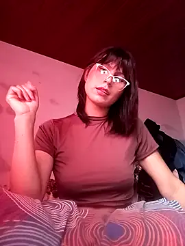lucyscay  online show from 2, 5, 2026