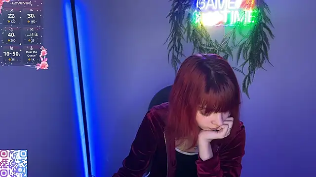 Snapshot of CassyVixen chatting on 4, 3, 2026 CassyVixen online show from 4, 3, 2026