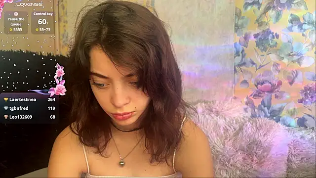 Snapshot of CassyVixen chatting on 17, 7, 2026 CassyVixen online show from 17, 7, 2026