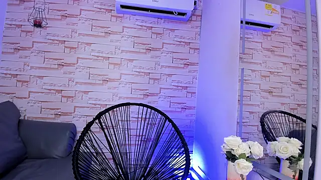 Snapshot of akira_shaunk chatting on 9, 2, 2026 akira shaunk online show from 9, 2, 2026