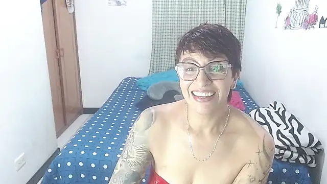Snapshot of Charlotte_gray_ chatting on 16, 5, 2026 Charlotte gray online show from 16, 5, 2026