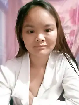 Snapshot of Luminana chatting on 8, 7, 2026 Luminana online show from 8, 7, 2026