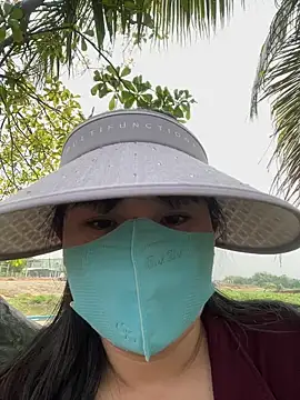 Lewd couple online show from 9, 3, 2026