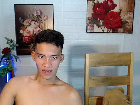 Snapshot of twink_ivanxxxx chatting on 7, 7, 2026 twink ivanxxxx online show from 7, 7, 2026