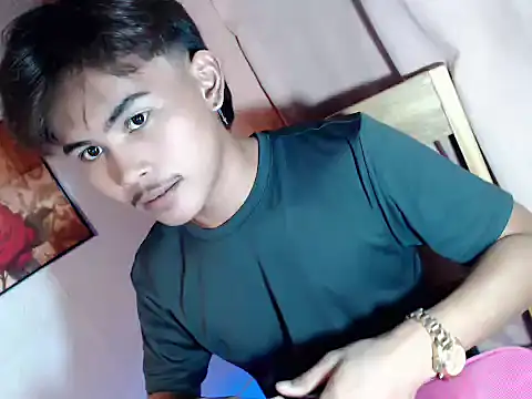 Snapshot of twink_ivanxxxx chatting on 25, 7, 2026 twink ivanxxxx online show from 25, 7, 2026