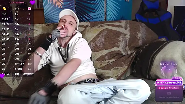 Snapshot of SwatRocShy chatting on 9, 2, 2026 SwatRocShy online show from 9, 2, 2026