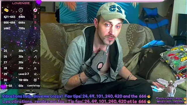 Snapshot of SwatRocShy chatting on 4, 3, 2026 SwatRocShy online show from 4, 3, 2026