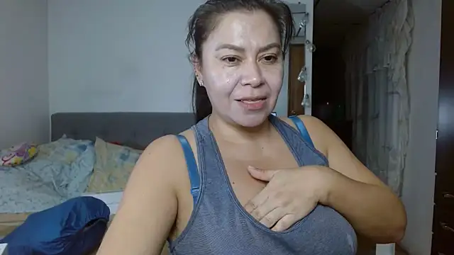 Karo sexy online show from 23, 2, 2025