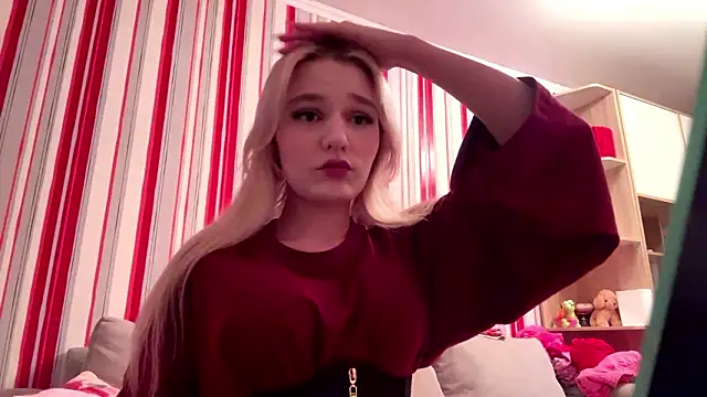 MiaBerlateen online show from 16, 2, 2026