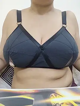 Snapshot of SexybeboX chatting on 6, 3, 2026 SexybeboX online show from 6, 3, 2026