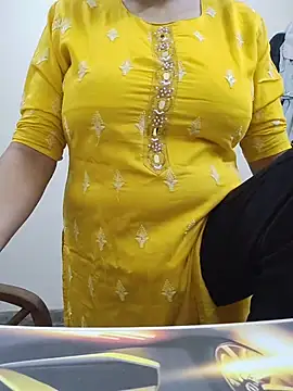 Snapshot of SexybeboX chatting on 13, 3, 2026 SexybeboX online show from 13, 3, 2026