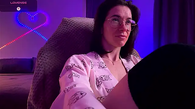 Katy Kar online show from 4, 3, 2026