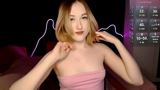 Snapshot of sofi_x_moon chatting on 12, 2, 2026 sofi x moon online show from 12, 2, 2026