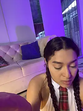 Emily Harpeer online show from 11, 7, 2026