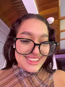 Emily Harpeer online show from 30, 7, 2026