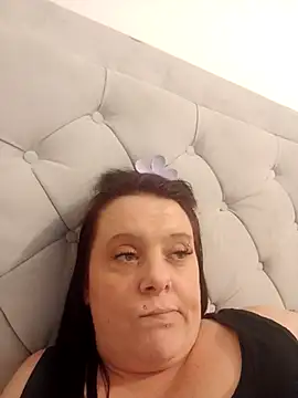 Snapshot of louisa36 chatting on 2, 3, 2026 louisa36 online show from 2, 3, 2026