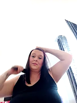 Snapshot of louisa36 chatting on 4, 3, 2026 louisa36 online show from 4, 3, 2026